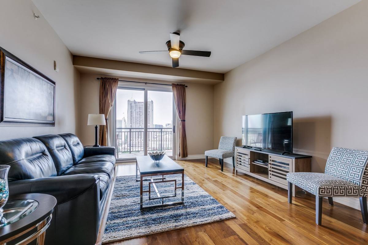 Condo for rent at 215 N Center St, San Antonio, TX 78202