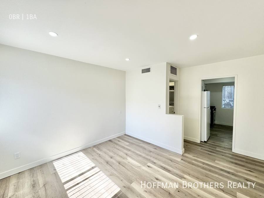 Apartment for rent at 475 E Foothill #207, Pomona, CA 91767