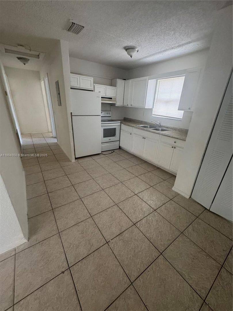 House for rent at 2856 NW 14th St 1-2, Fort Lauderdale, FL 33311