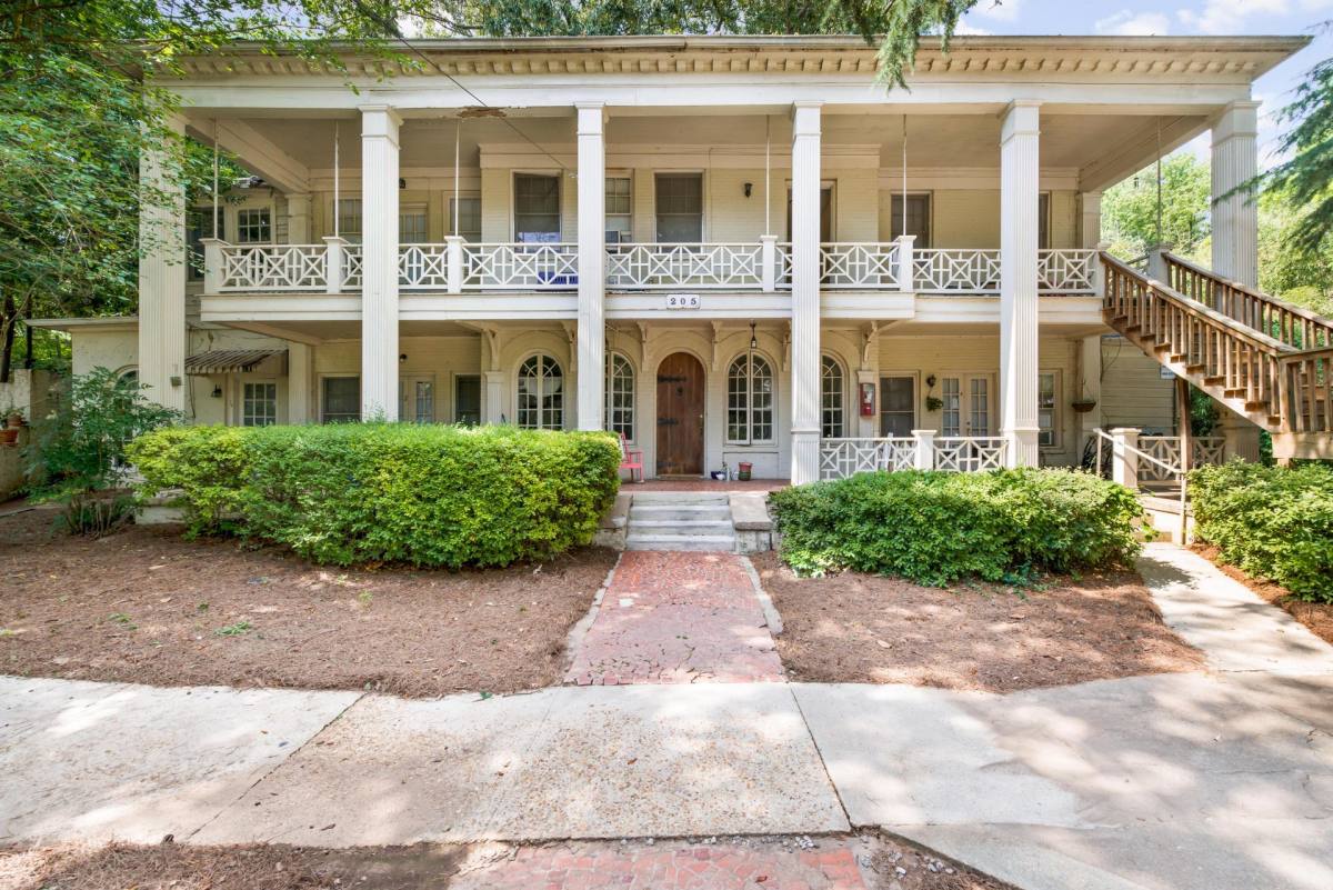 Apartment for rent at 205 Ponce De Leon Court, Decatur, GA 30030
