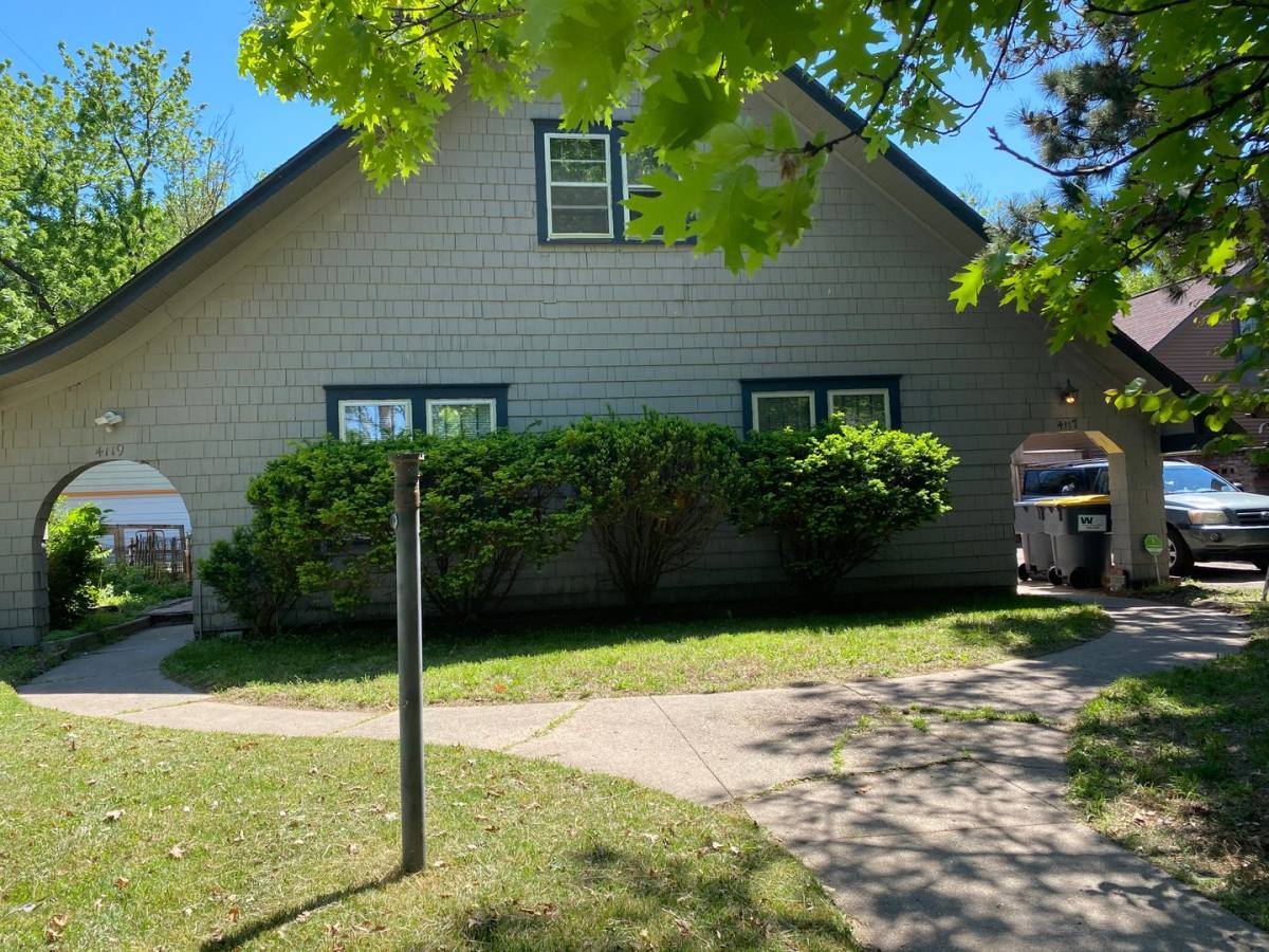 House for rent at 4117 E Lewis St, Wichita, KS 67218