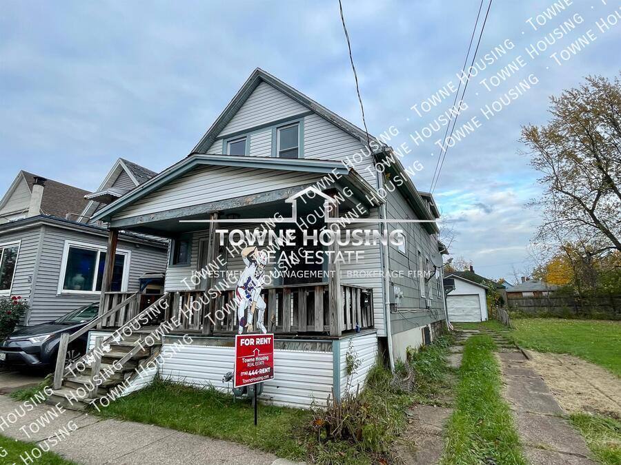 Apartment for rent at 193 Courtland Ave, Buffalo, NY 14215