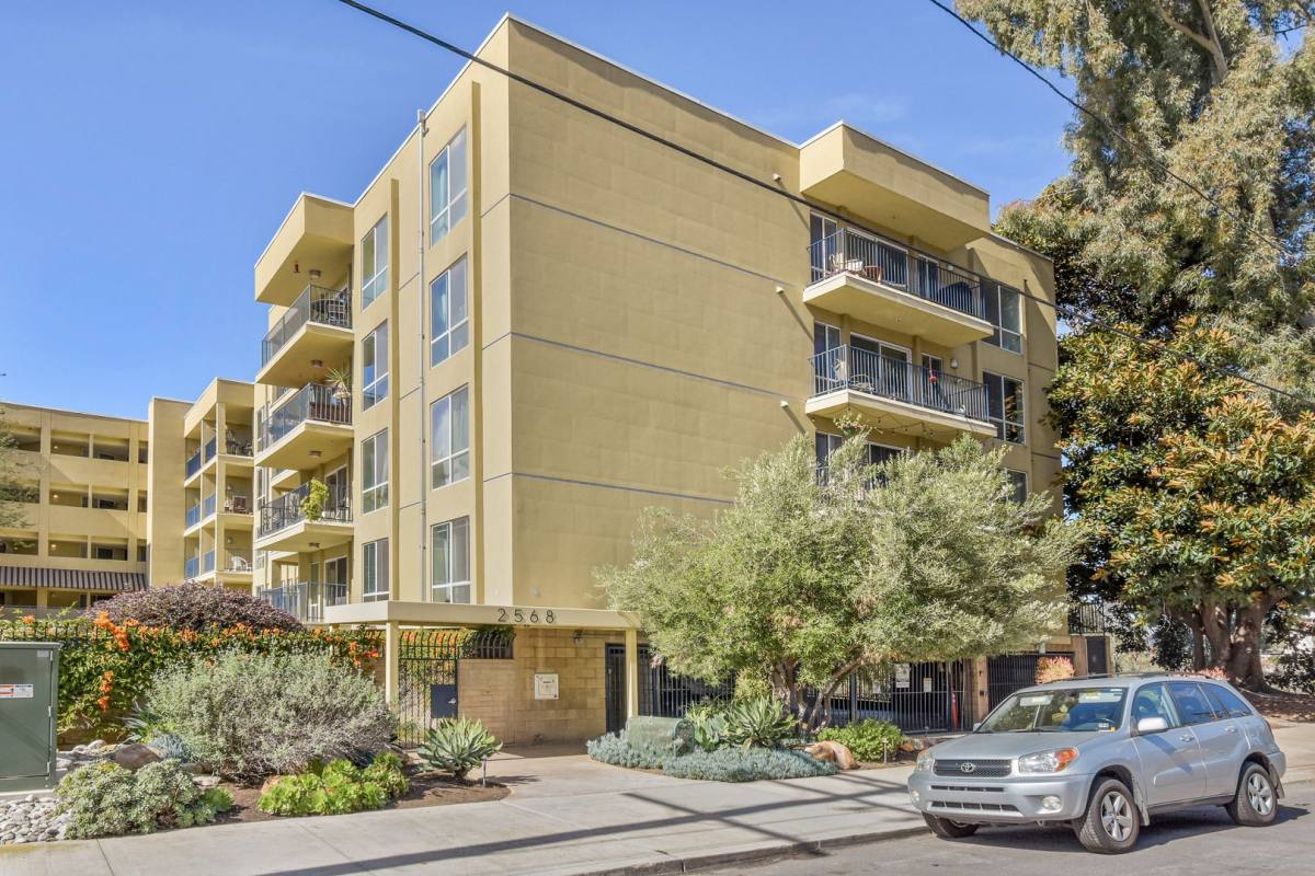 Condo for rent at 2568 Albatross St, San Diego, CA 92101