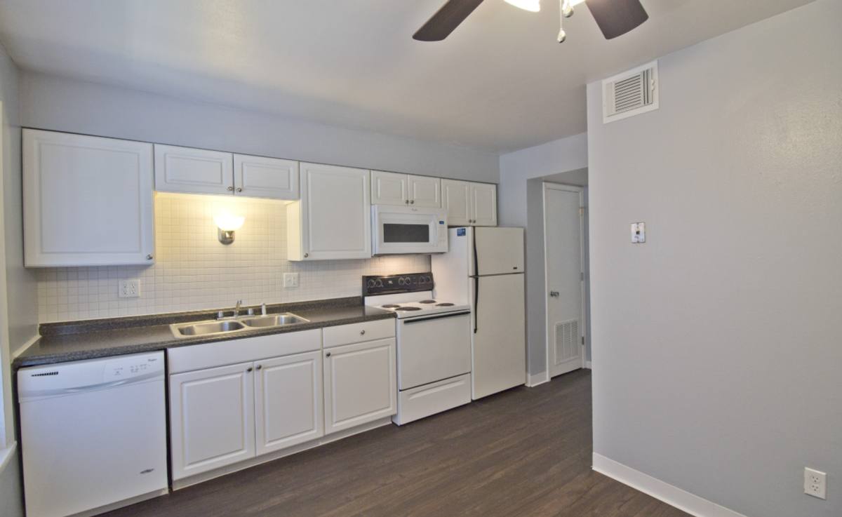 Apartment for rent at 1010 Enclave Blvd, Edwardsville, IL 62025