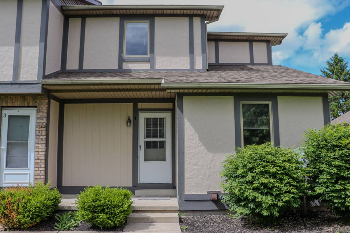Apartment for rent at 317 Wrexham, Maumee, OH 43537