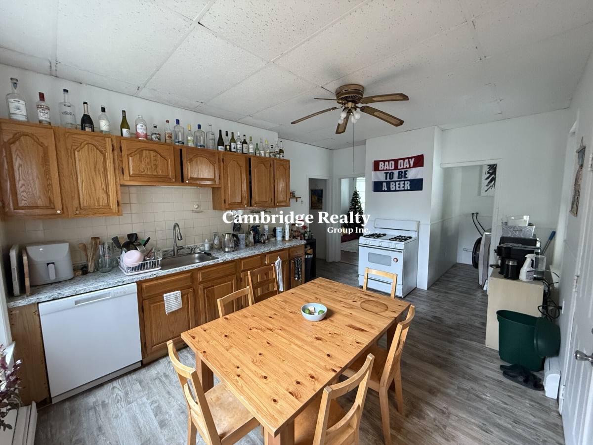Apartment for rent at 268 Broadway #1T, Cambridge, MA 02139