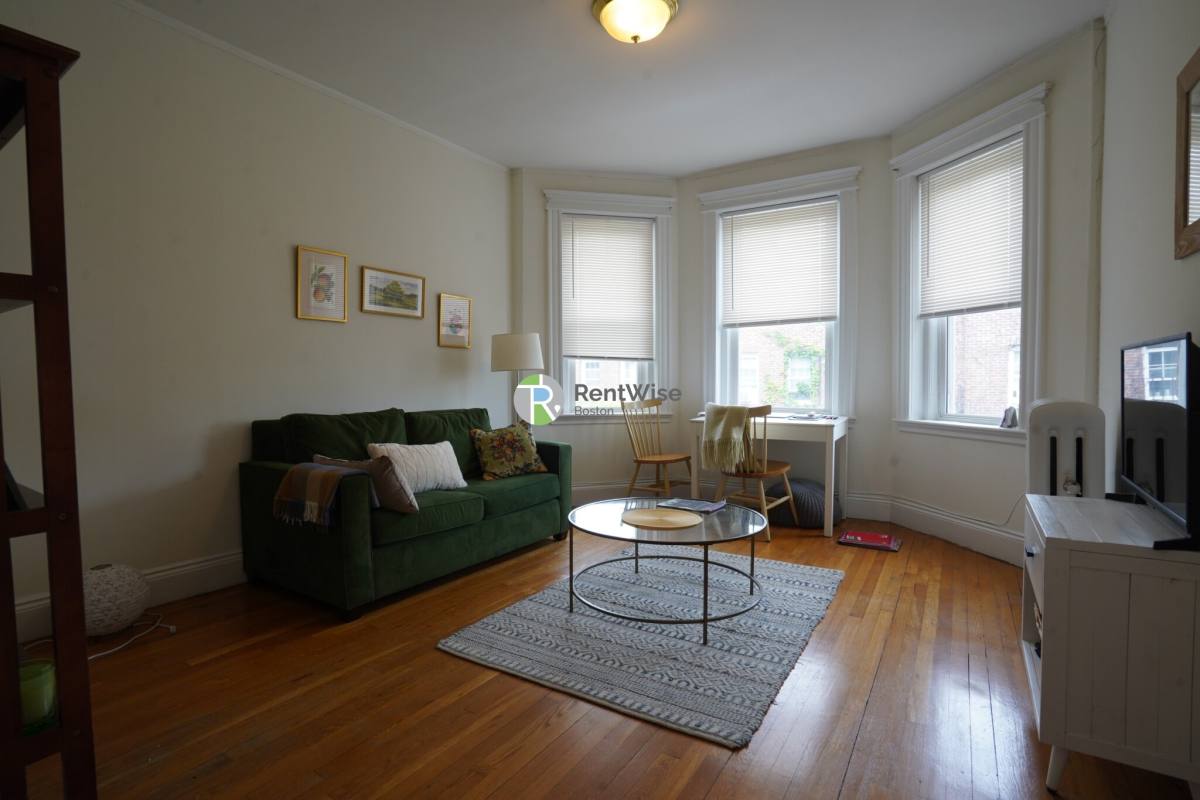 Apartment for rent at 42 Strathmore #31, Brighton, MA 02135