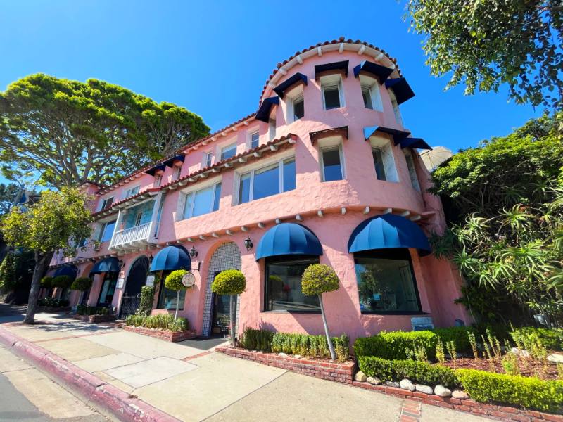 Apartment for rent at 212 N Coast Highway 14, Laguna Beach, CA 92651
