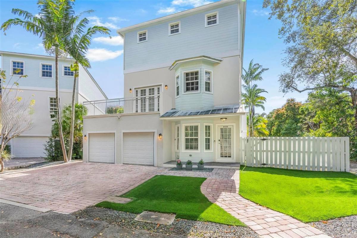 House for rent at 1111 Waverly Rd, Fort Lauderdale, FL 33312