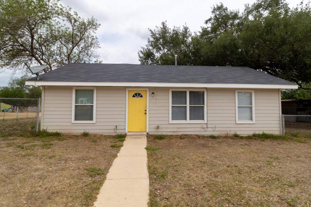 House for rent at 578 Ave G, Poteet, TX 78065