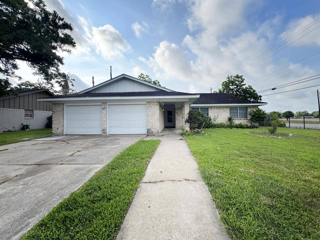 House for rent at 102 Tanglewood Dr, Victoria, TX 77901