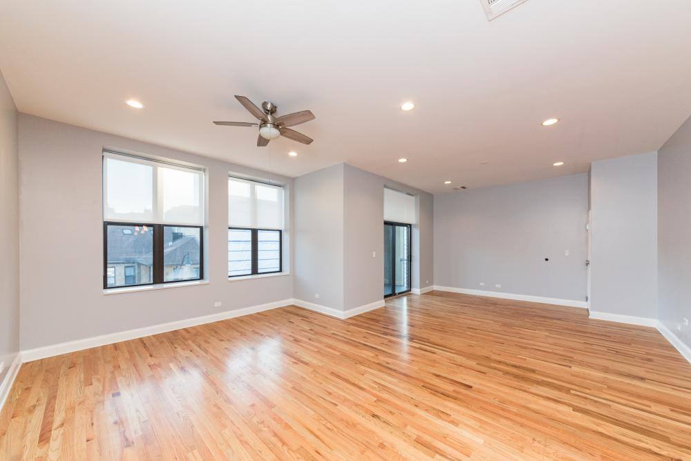 Apartment for rent at 3122 N Broadway #400, Chicago, IL 60657