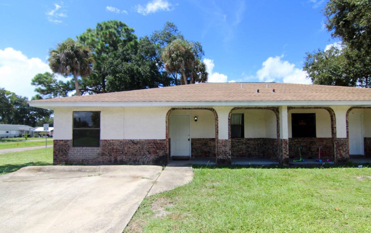 House for rent at 2110 S Deleon Ave, Titusville, FL 32780