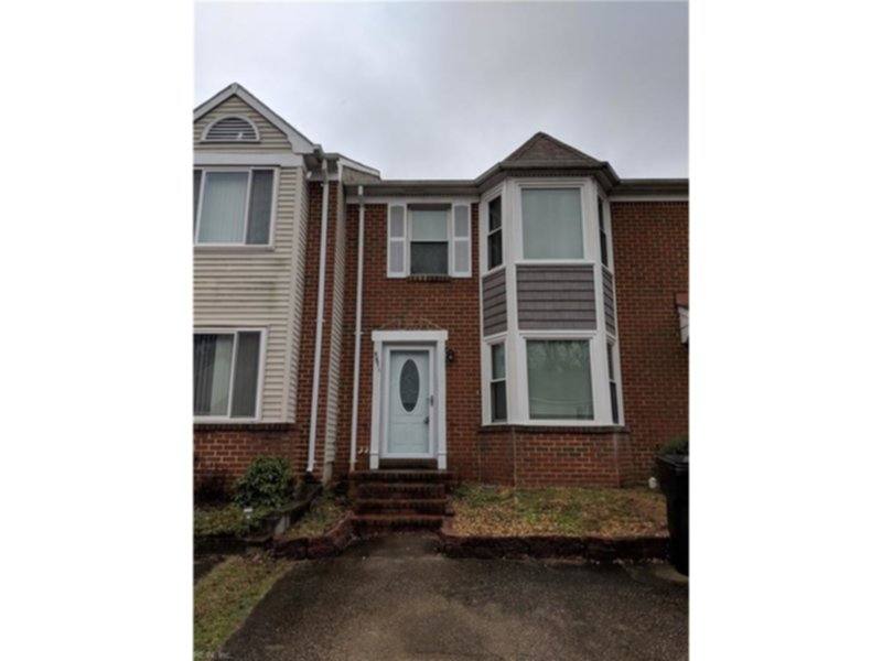 Townhouse for rent at 5671 Gates Landing Rd, Virginia Beach, VA 23464