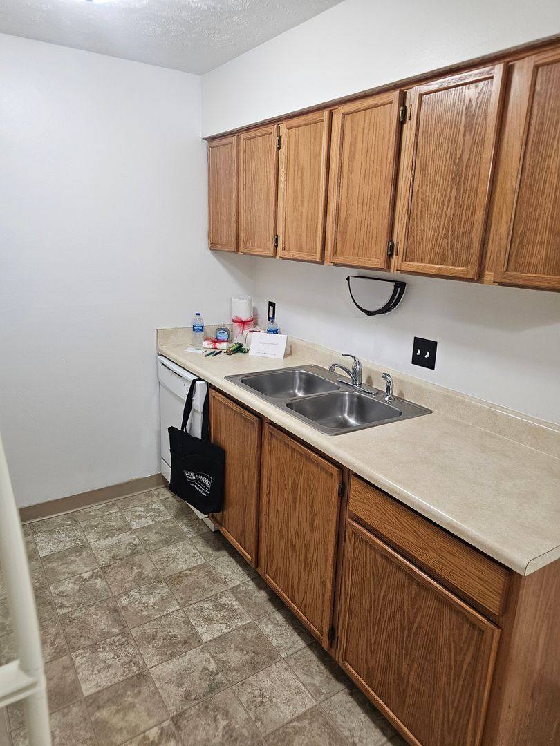 Apartment for rent at 910 Ginny Ave, Bellevue, NE 68005