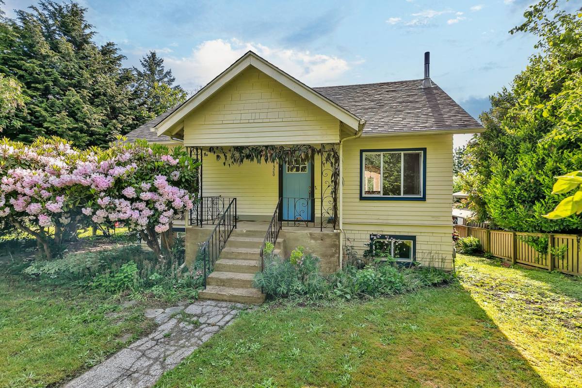 House for rent at 7920 29th Ave SW, Seattle, WA 98126