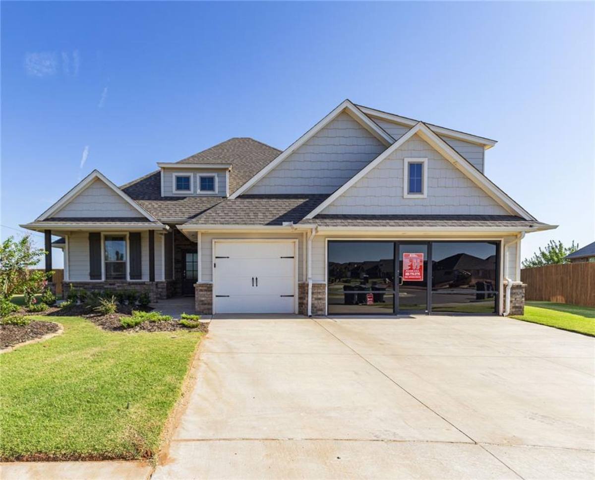 House for rent at 10533 SW 52nd St, Mustang, OK 73064