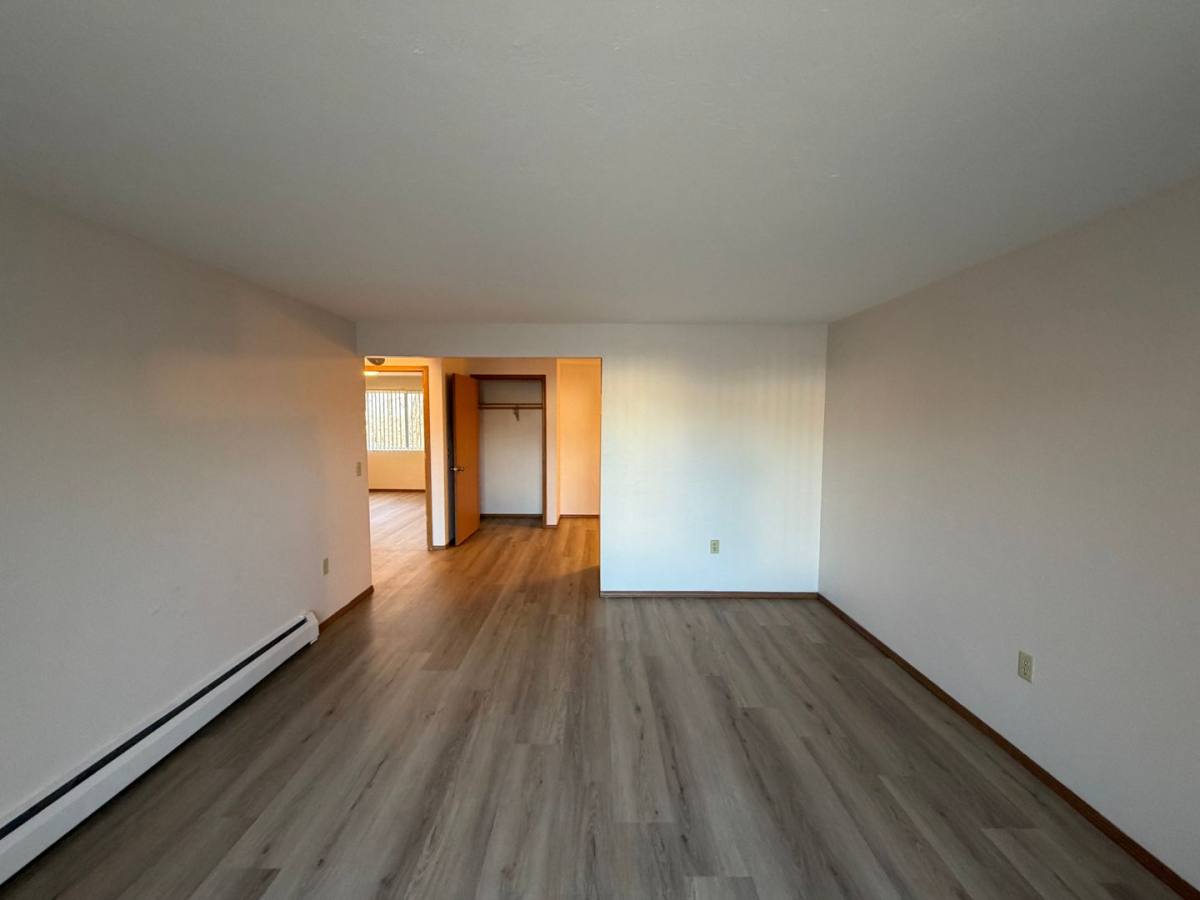 Apartment for rent at 2713 Humboldt Rd, Green Bay, WI 54311