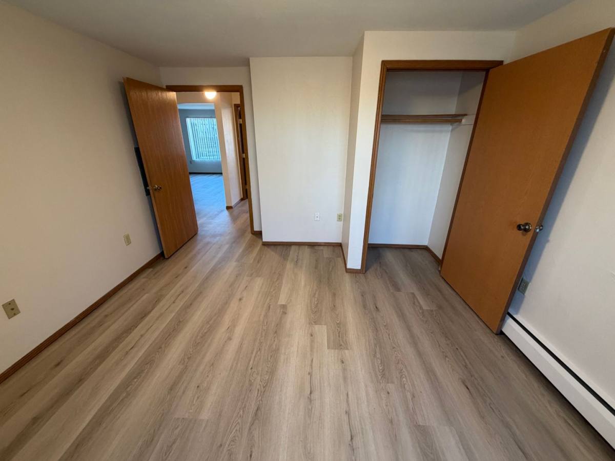 Apartment for rent at 2713 Humboldt Rd, Green Bay, WI 54311