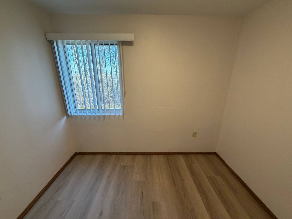 Apartment for rent at 2713 Humboldt Rd, Green Bay, WI 54311