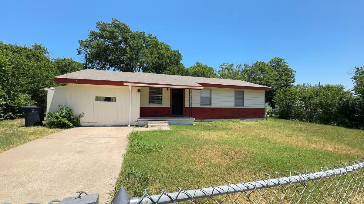 House for rent at 109 E Vardeman Ave, Killeen, TX 76541