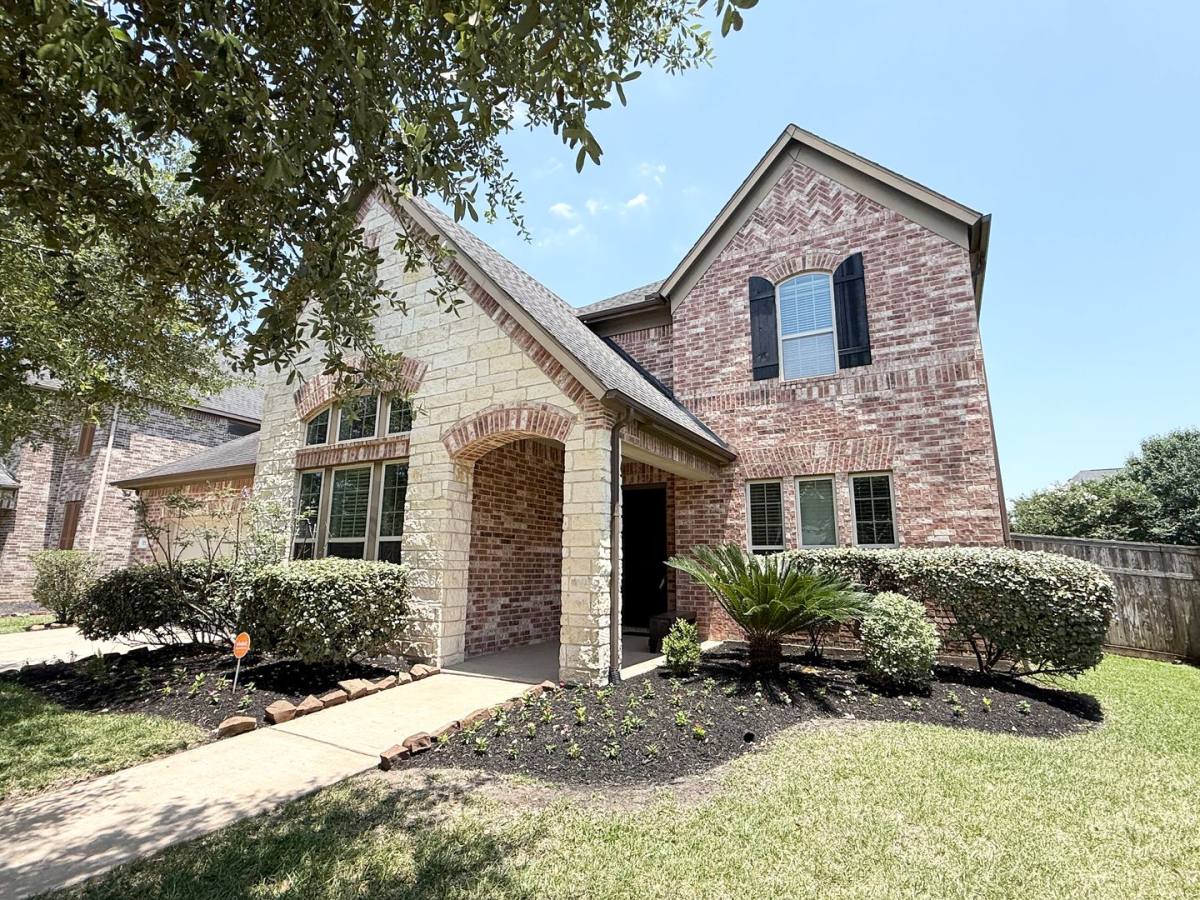 Apartment for rent at 5711 Stern Springs Lane, Fulshear, TX 77441