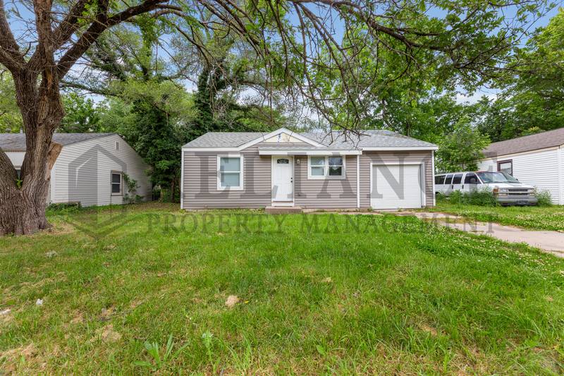 House for rent at 1041 S Christine Ave, Wichita, KS 67218