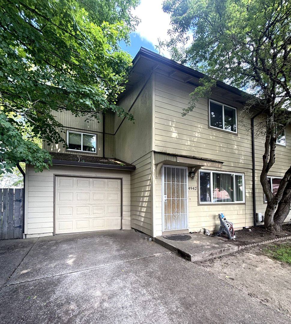 Apartment for rent at 4932-4942 Elkhorn Court SE, Salem, OR 97317