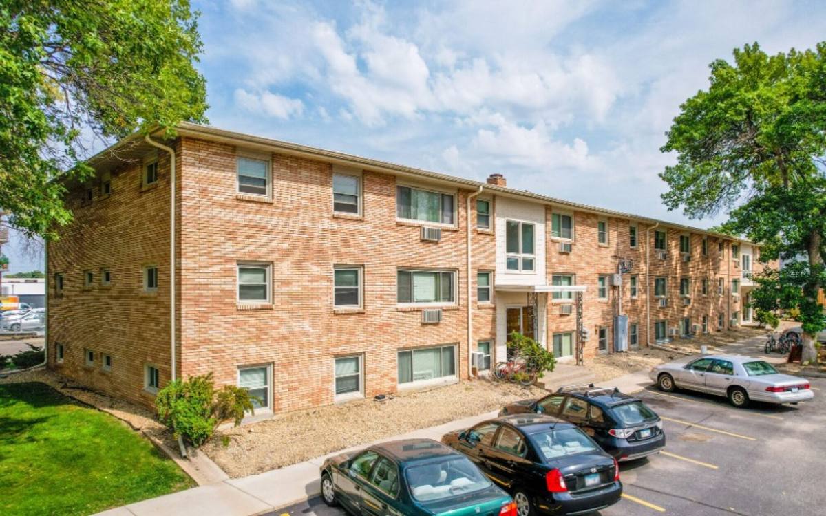 Apartment for rent at 1210 20 Cambridge St, Hopkins, MN 55343
