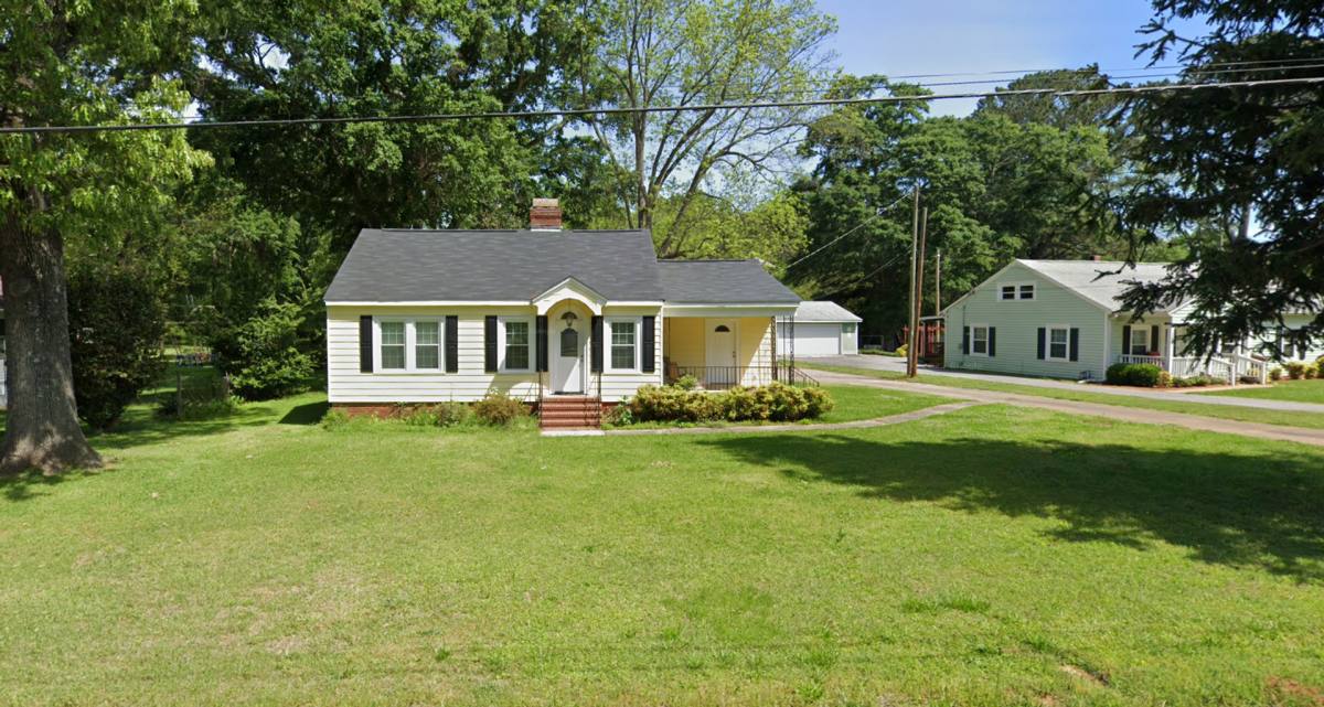 House for rent at 111 Magnolia Dr, Griffin, GA 30223