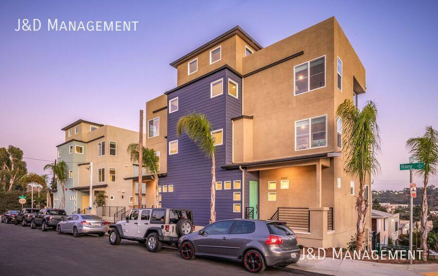 Condo for rent at 5845 Riley St, San Diego, CA 92110