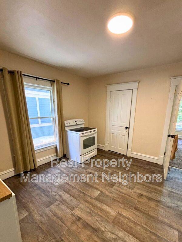 Apartment for rent at 216 Lafayette Ave NE #D, Grand Rapids, MI 49503