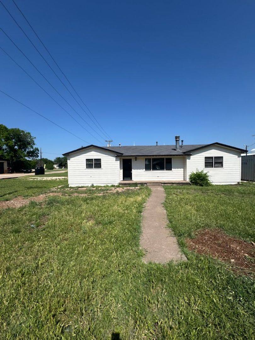 House for rent at 725 Garza, Tuscola, TX 79562