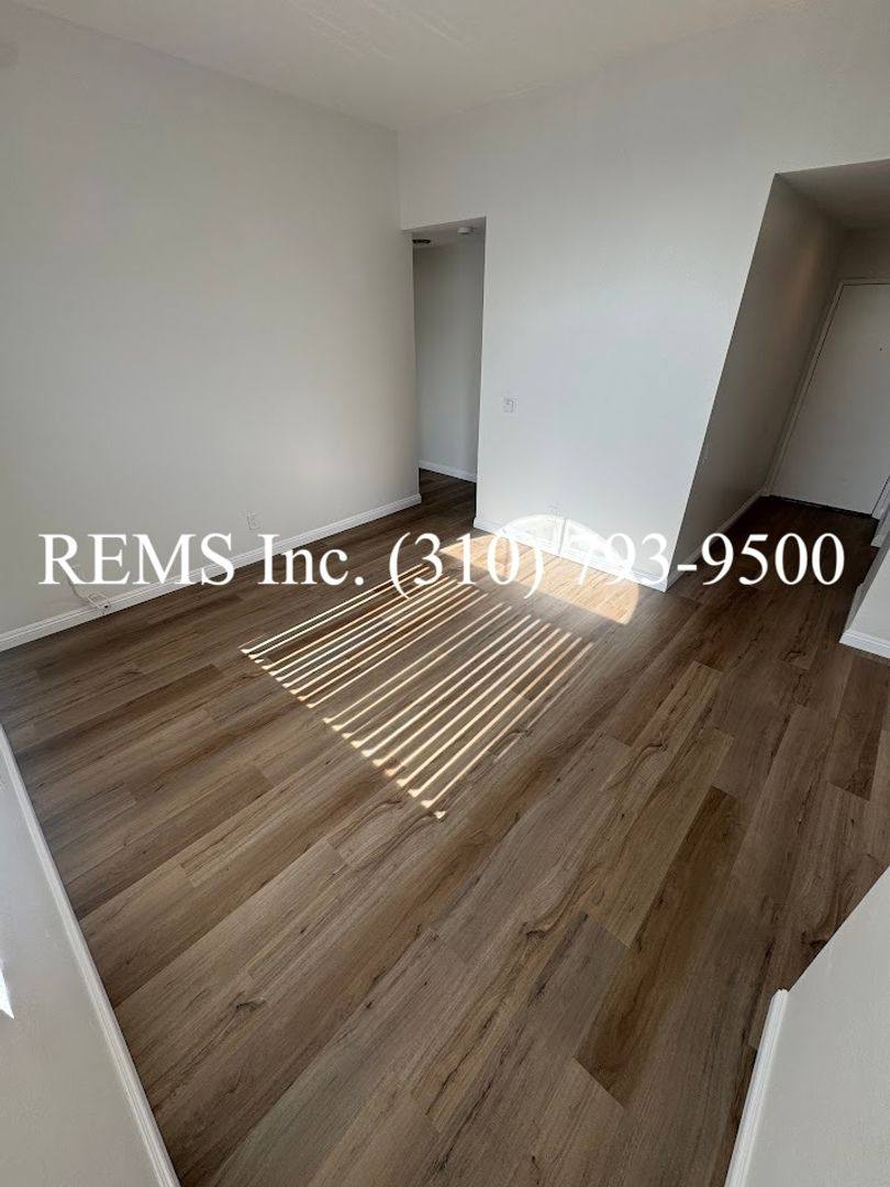 Apartment for rent at 860 W 165th Place, Gardena, CA 90247