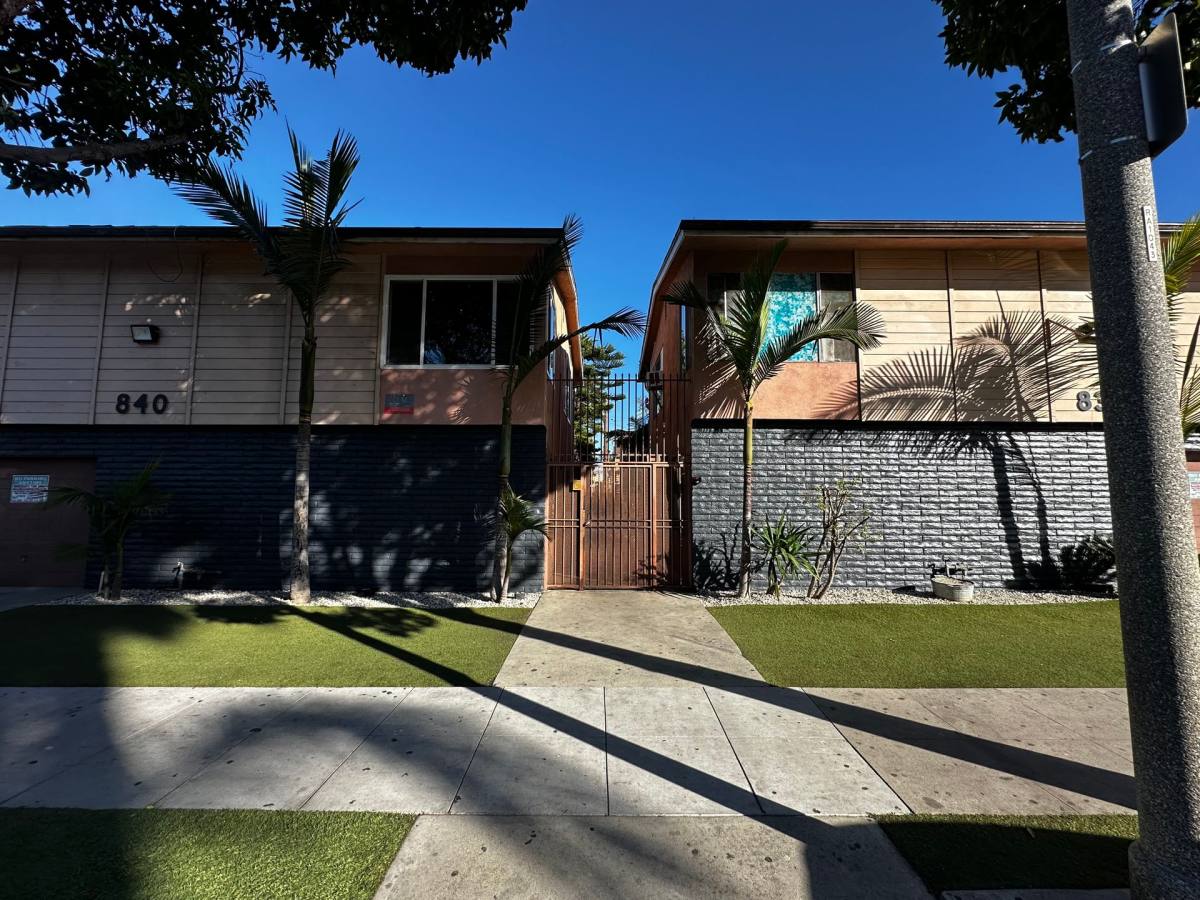 Apartment for rent at 840 Gardenia Ave, Long Beach, CA 90813