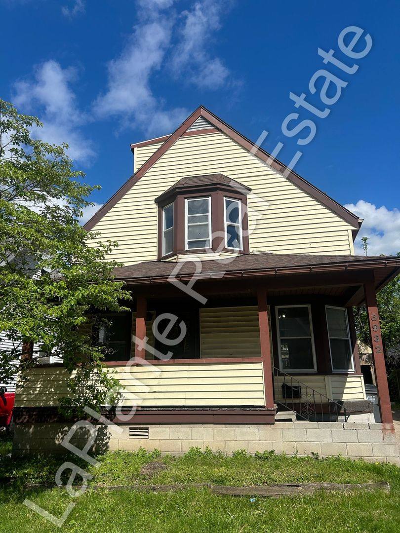 House for rent at 3932 Burnham Ave #1, Toledo, OH 43612