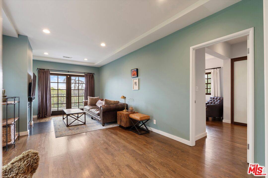 816 Hyperion Ave #816, Los Angeles, CA 90029