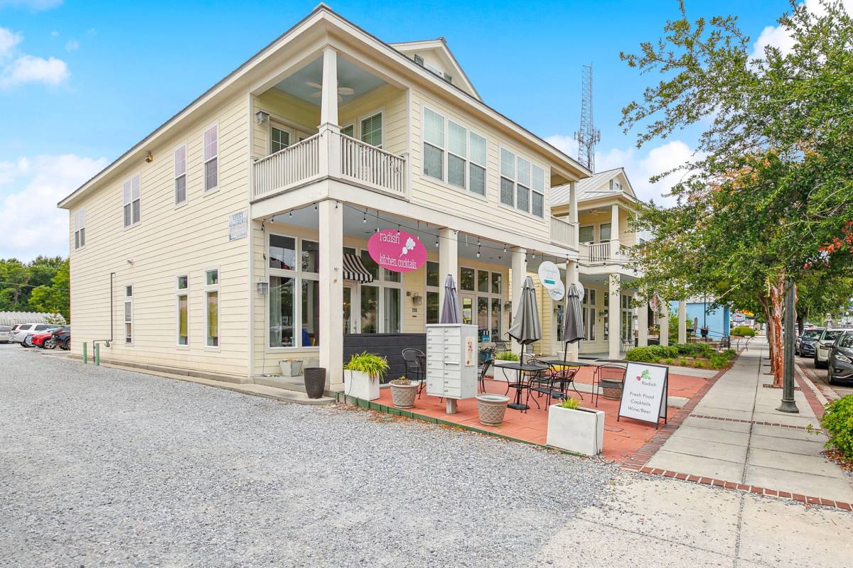 Apartment for rent at 200 Jeff Davis Ave, Long Beach, MS 39560
