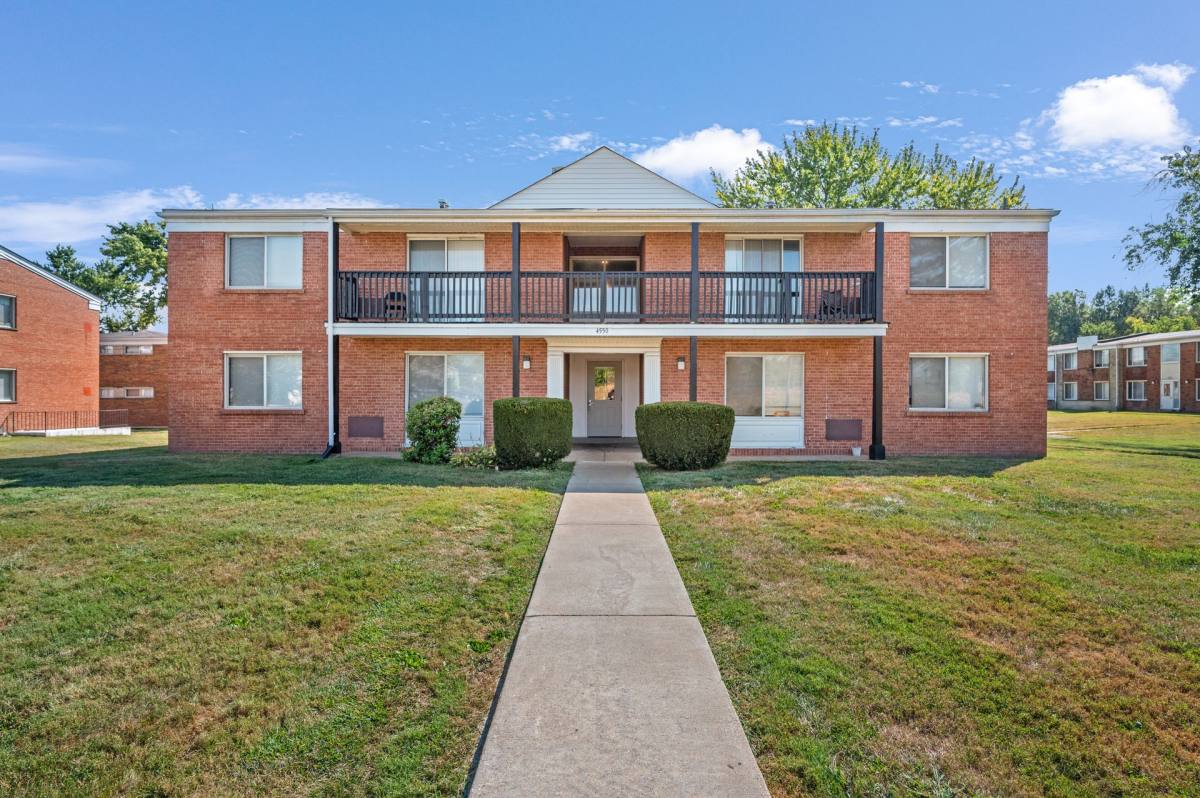 Apartment for rent at 9316 Koenig Circle, Saint Louis, MO 63134