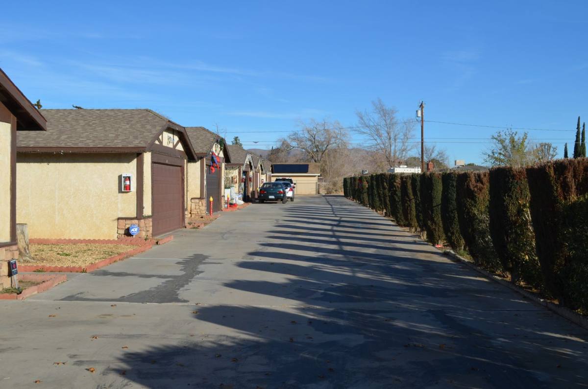 Apartment for rent at 13075 Navajo Rd, Apple Valley, CA 92308