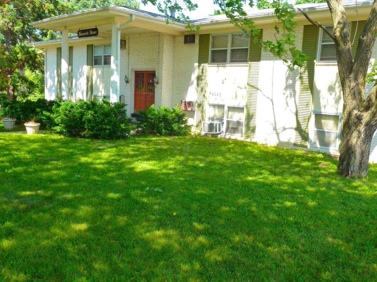 Apartment for rent at 4223 Chamberlain, Des Moines, IA 50312