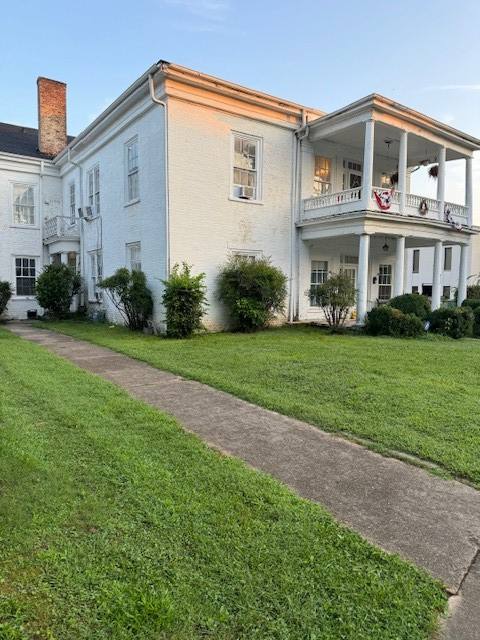 Apartment for rent at 633 N Ocoee St #5, Cleveland, TN 37311