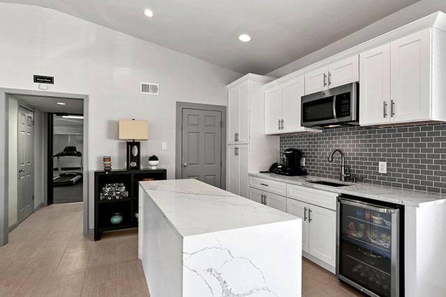 Apartment for rent at 9855 Shadow Way, Dallas, TX 75243