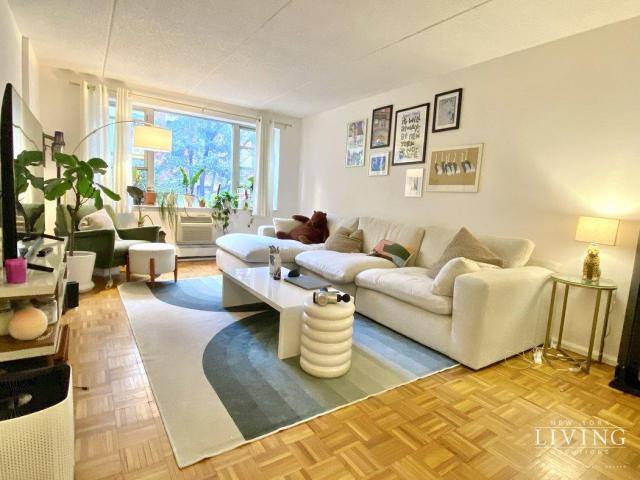 Apartment for rent at 301 Elizabeth St #3H, New York, NY 10012