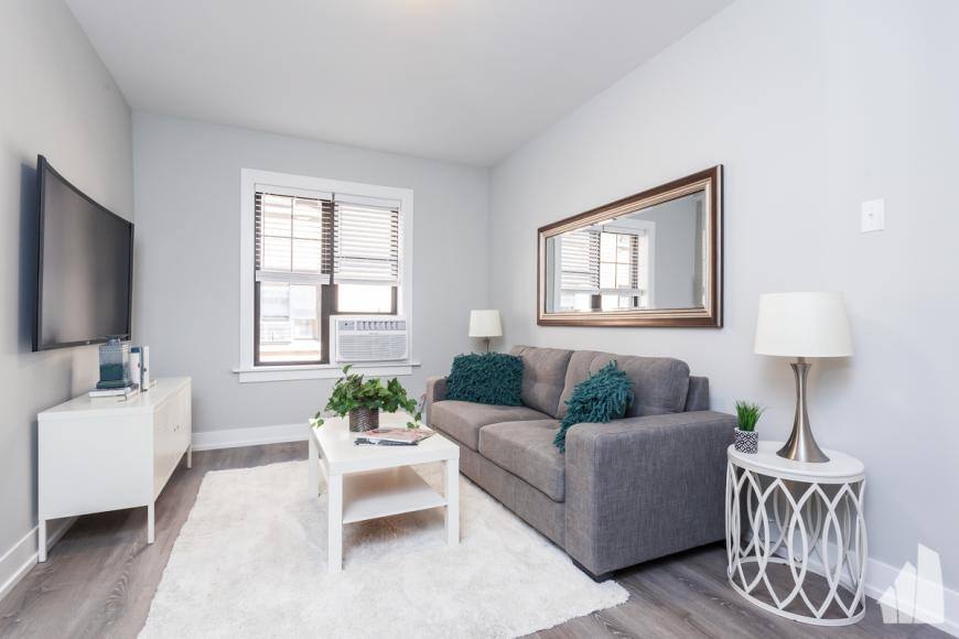 Apartment for rent at 429 W Belden Ave, Chicago, IL 60614
