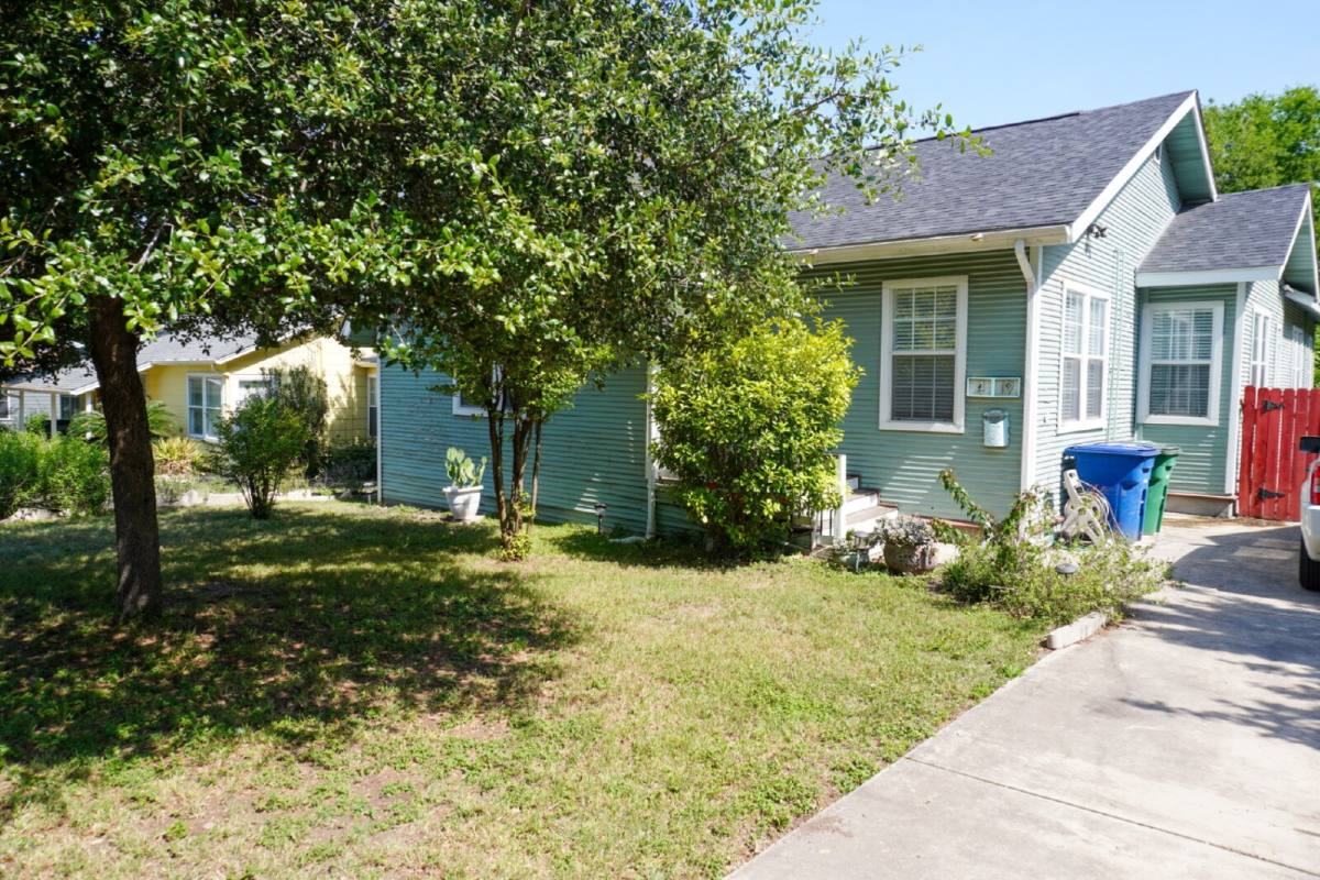 House for rent at 419 W Lullwood Ave, San Antonio, TX 78212