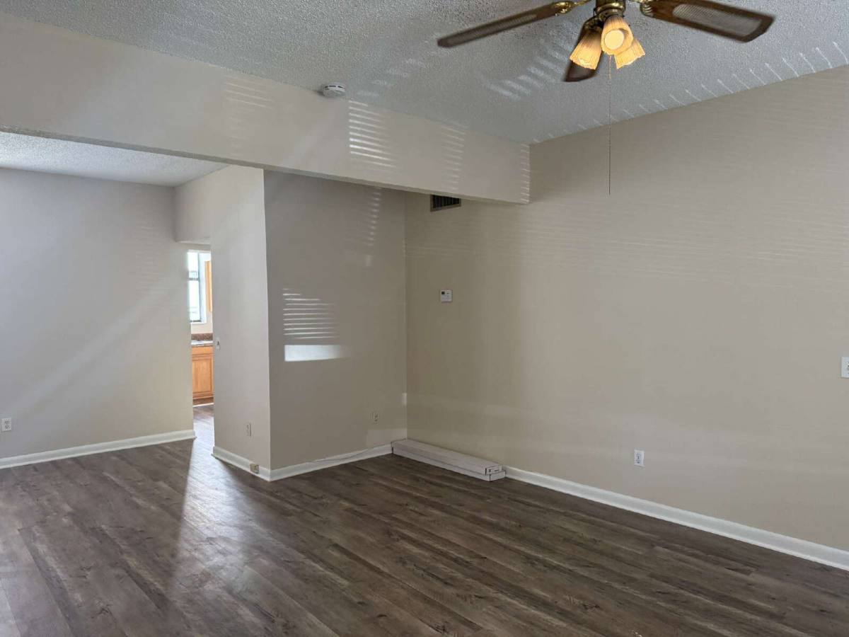 Condo for rent at 2545 Oak St - Frances Court #E-1 4, Jacksonville, FL 32204