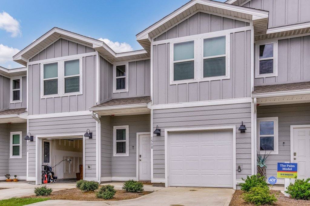 Townhouse for rent at 1508 Farragut Way, Pensacola, FL 32534