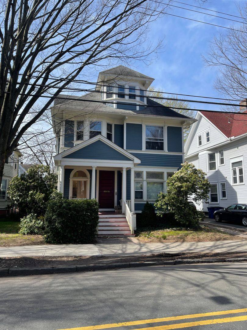 Apartment for rent at 288 Willow St, New Haven, CT 06511