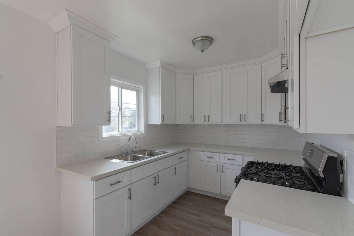 Apartment for rent at 9215 Sepulveda Blvd, North Hills, CA 91343